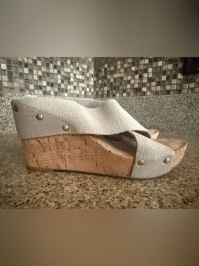 Lucky Wedge Sandals in Light Beige Canvas with Cork Platform NWOT